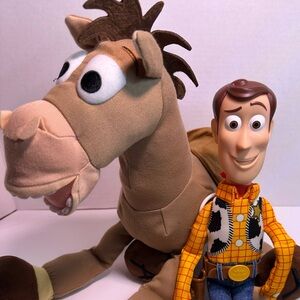 Disney Pizar Toy Story Woody And Bullseye talking Plush doll.